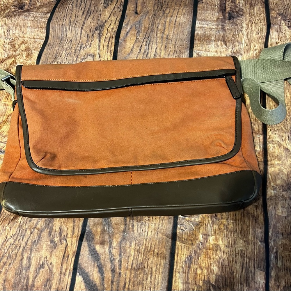 Coach messenger bag